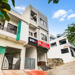 Hotel O Chandra