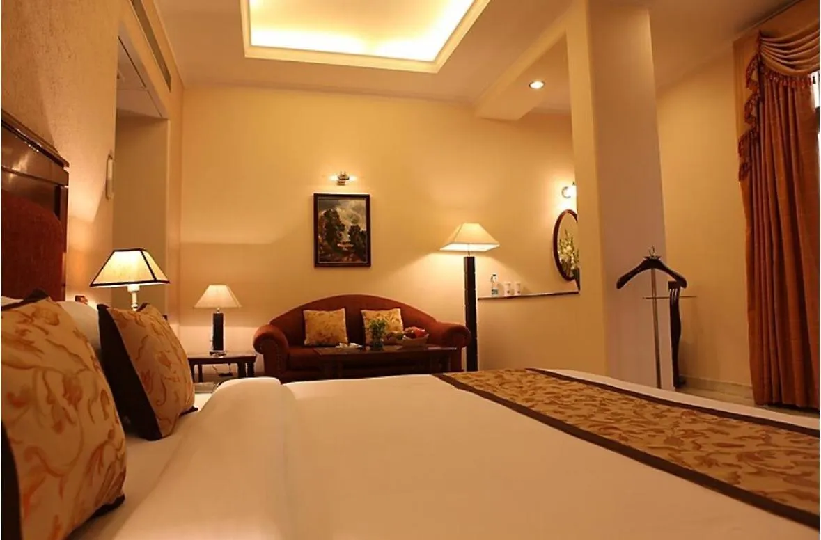 Hotel Florence Inn, Karol Bagh, New Delhi, 2 Min From Metro